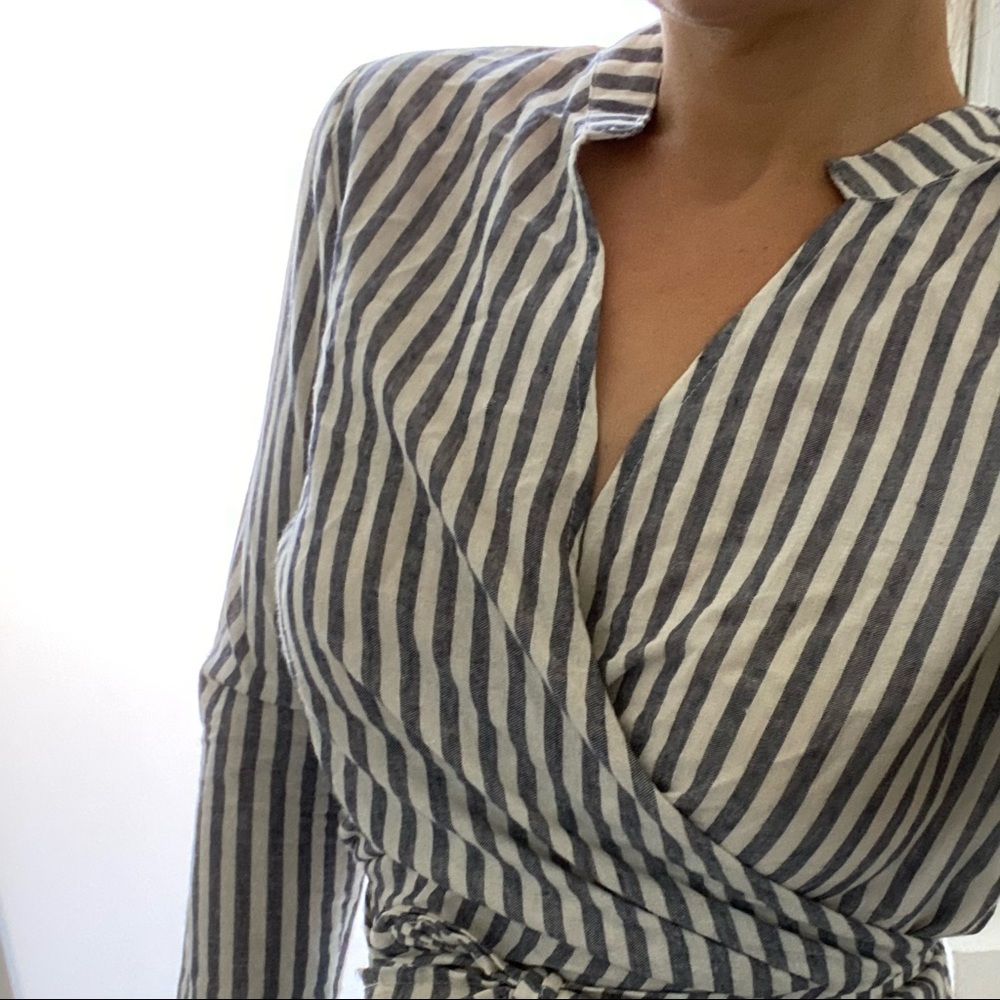 Striped wrap top - Picture 2 of 6